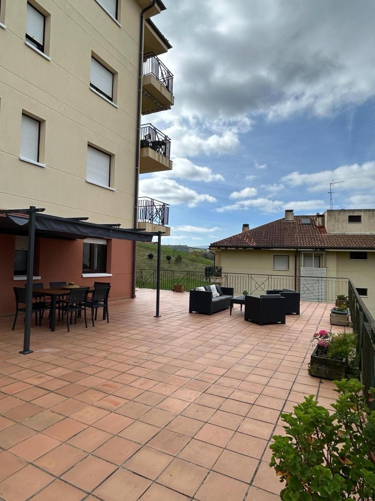 Апартаменты La Terraza Комильяс Экстерьер фото